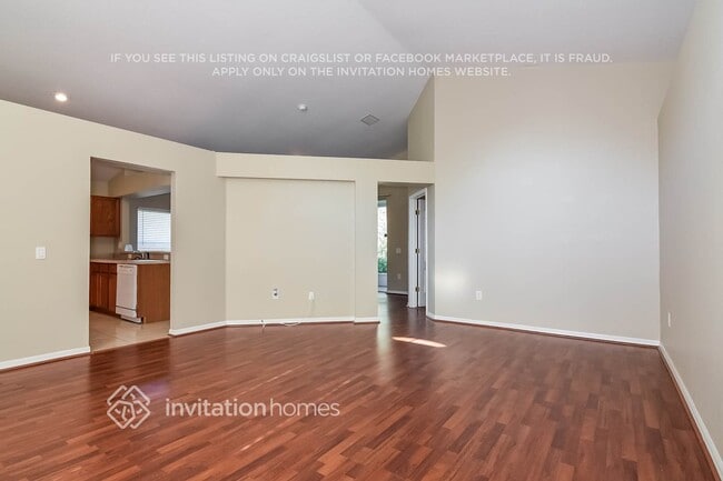 Building Photo - 12513 Lake Vista Dr