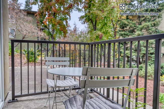 Foto del edificio - 1788 Oak Creek Dr