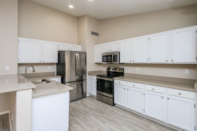 Building Photo - 1815 E Ironwood Dr