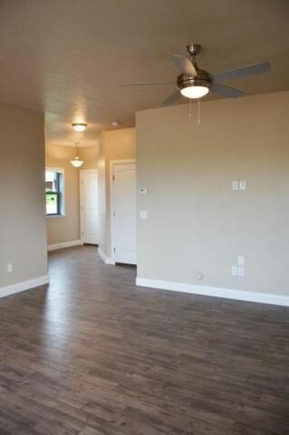 Foto del edificio - 3 Bed 2.5 Bath - Great location - townhome...