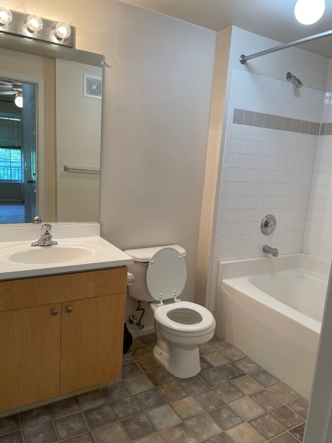 Bathroom - 3021 Nicosh Cir