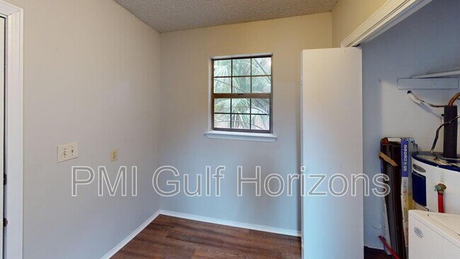 Foto del edificio - 1843 San Dollar Cir