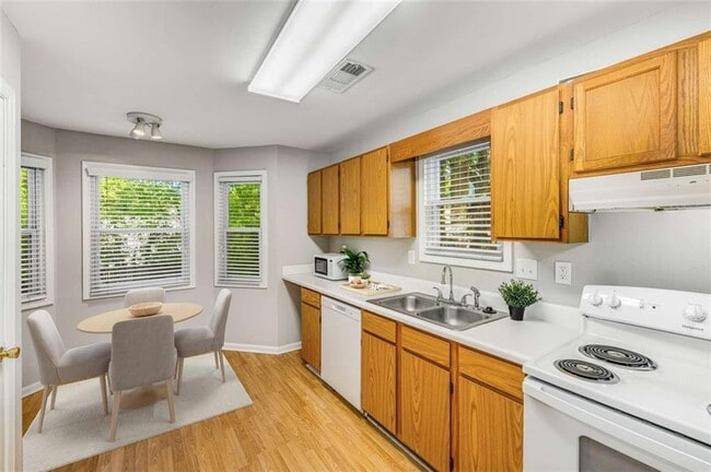 Foto del edificio - 1738 Taylor St NW