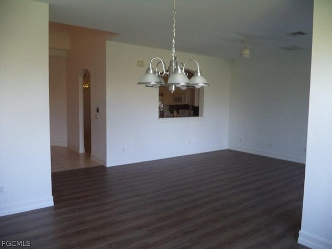 Foto del edificio - 9058 Water Tupelo Rd