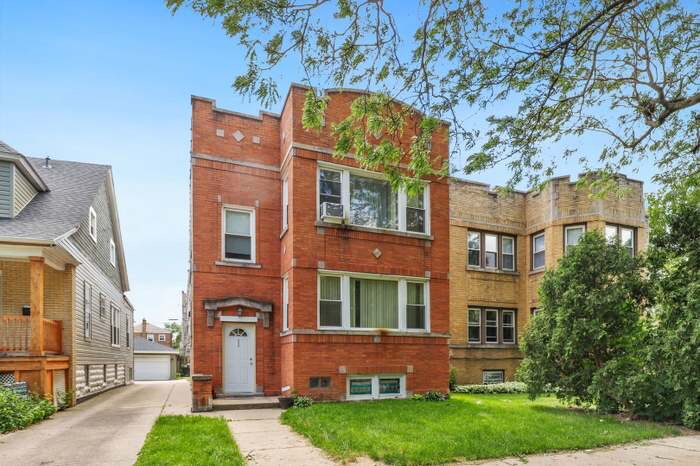 Primary Photo - 5355 W Windsor Ave