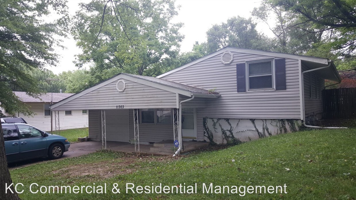 Primary Photo - 4 br, 2 bath House - 11303 Herrick Ave