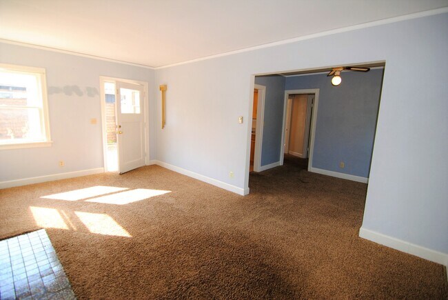 Foto del edificio - Charming 3 Bedroom, 2 Bath House For Rent!!