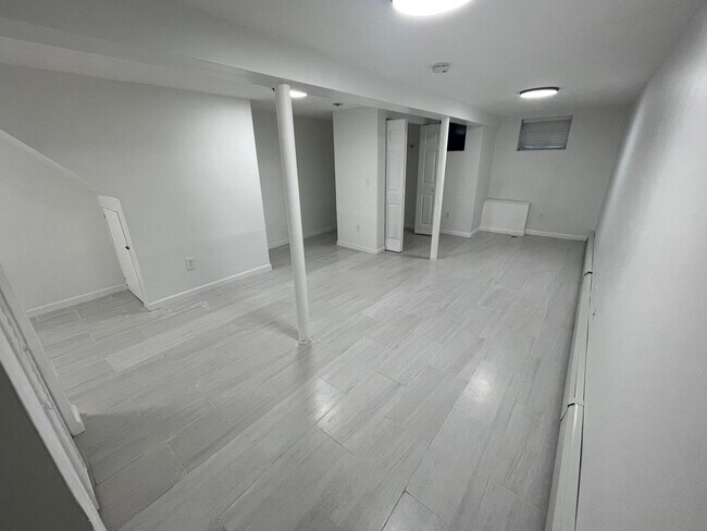 Foto del edificio - 6039 Palisade Ave