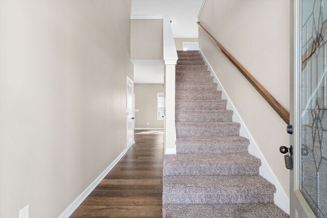Foto del edificio - Pet Friendly Four Bedroom!