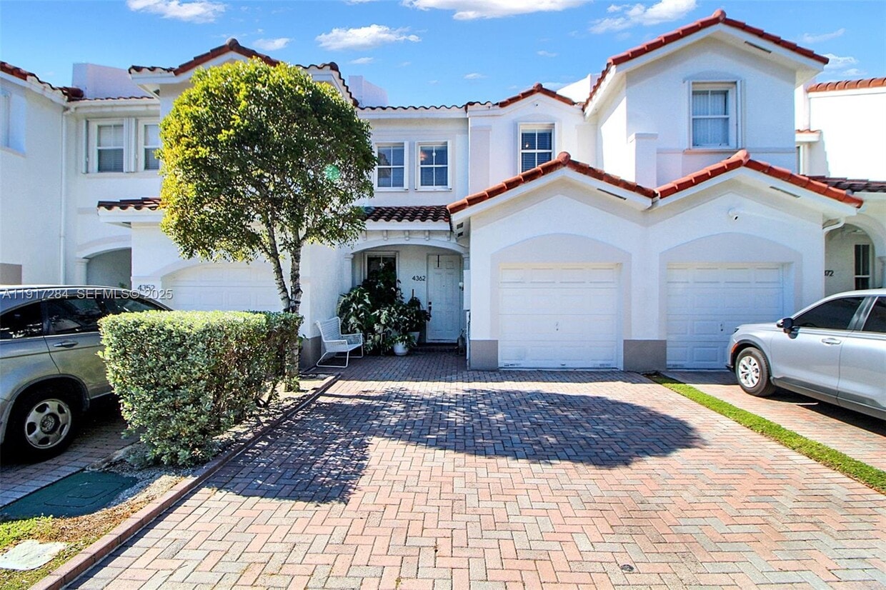 Foto principal - 4362 NW 114th Path