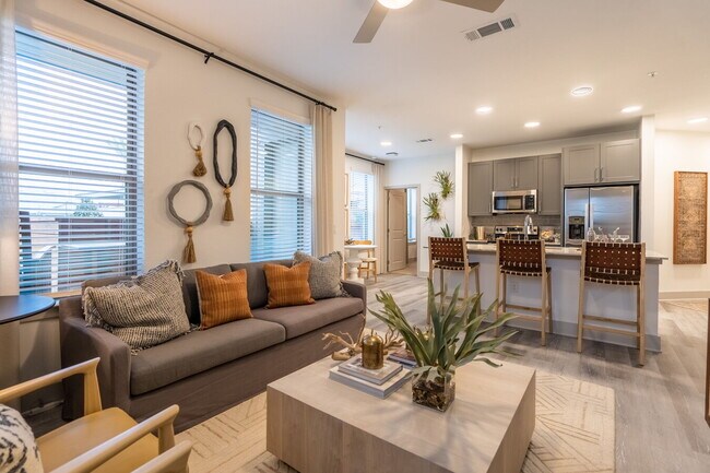 Building Photo - Stylish Living Starts with 8 Weeks Free!
