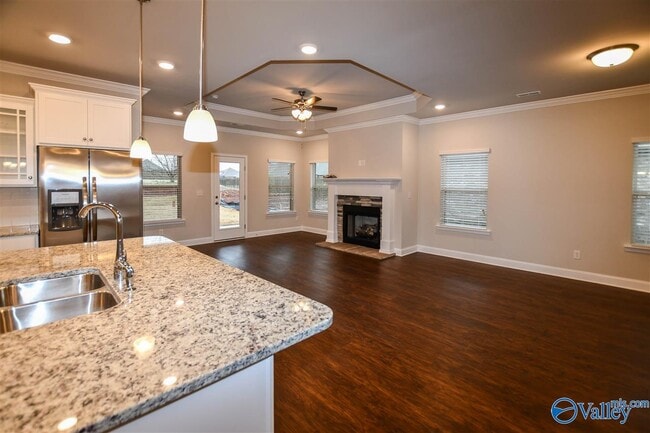 Building Photo - 275 Caudle Dr