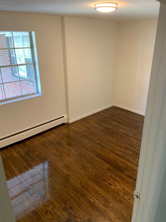 Bedroom - 508 Sherman St