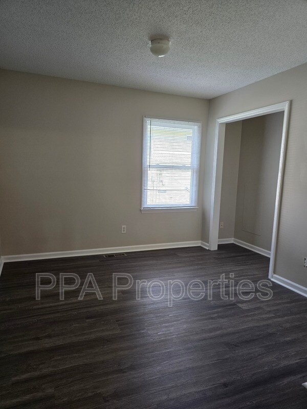 Photo - 2404 Francis St Apartment