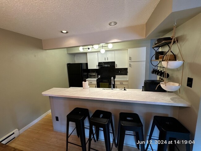 Building Photo - 7 Jackpine Ct