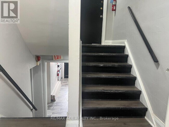 Photo du bâtiment - 21 Towpath Street