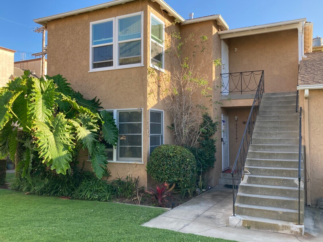 Entrada del apartamento - 7032 Flight Ave