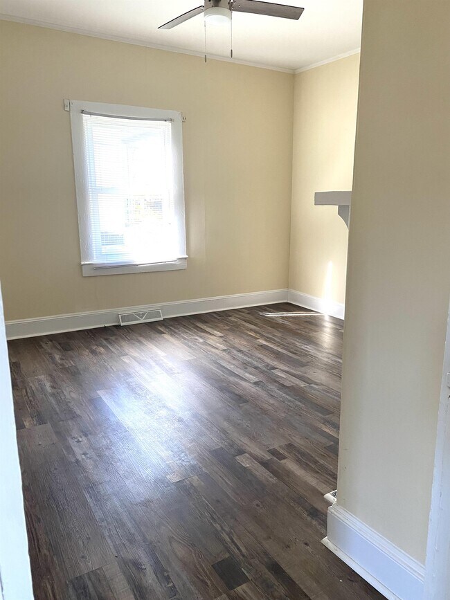 Foto del edificio - 1309 Stonewall St