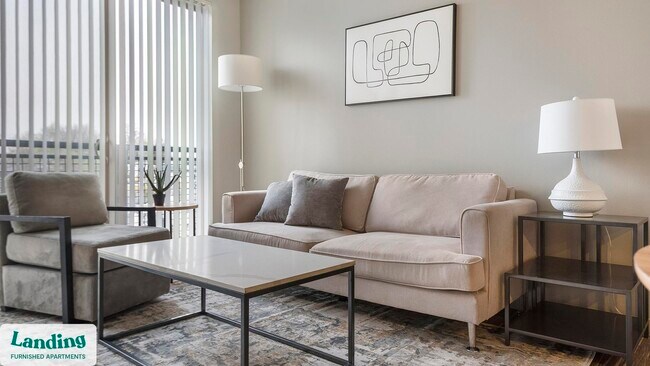 Foto del edificio - 5800 Highlands Plaza Dr