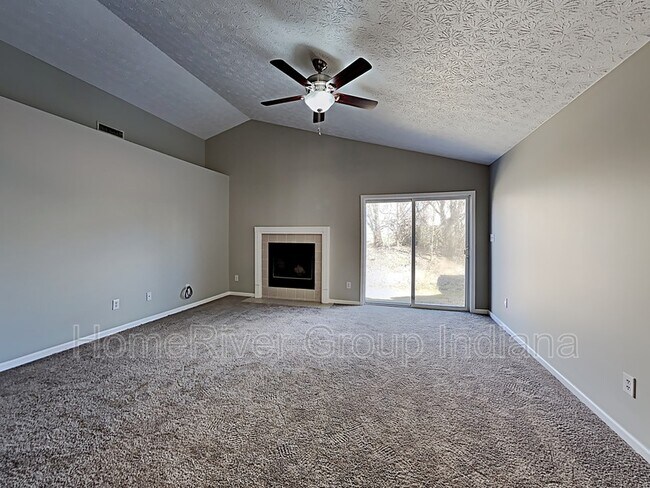 Building Photo - 5671 Cheval Ln