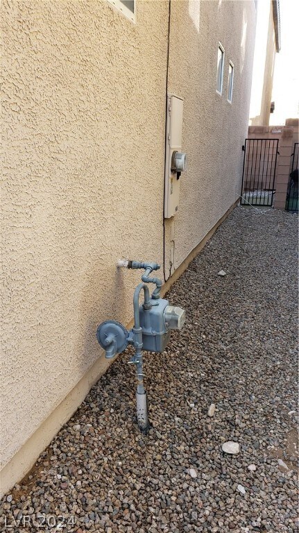 Building Photo - 7510 Perla Del Mar Ave