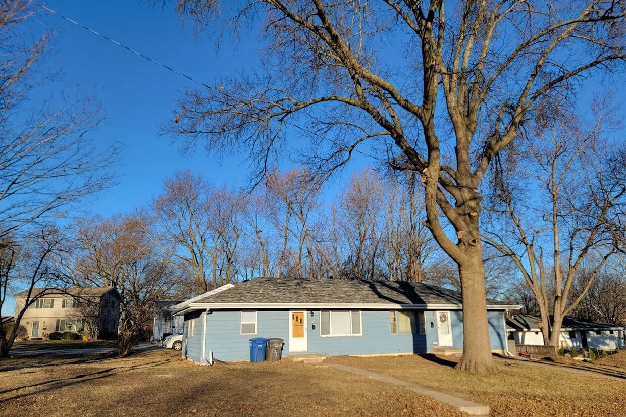 Primary Photo - 2610 63rd St