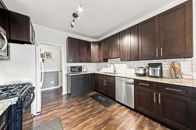 Building Photo - 4144 Florence Way