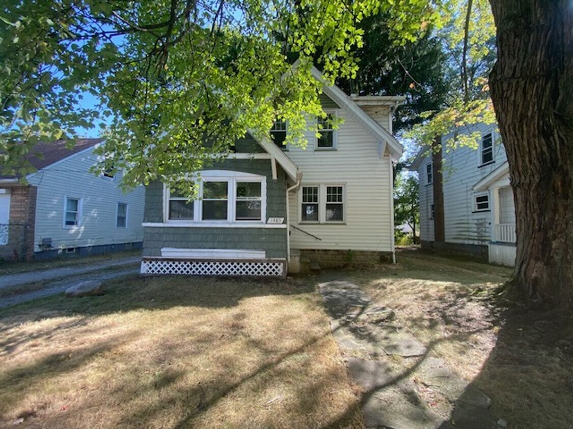 Foto principal - 1485 Rockaway St