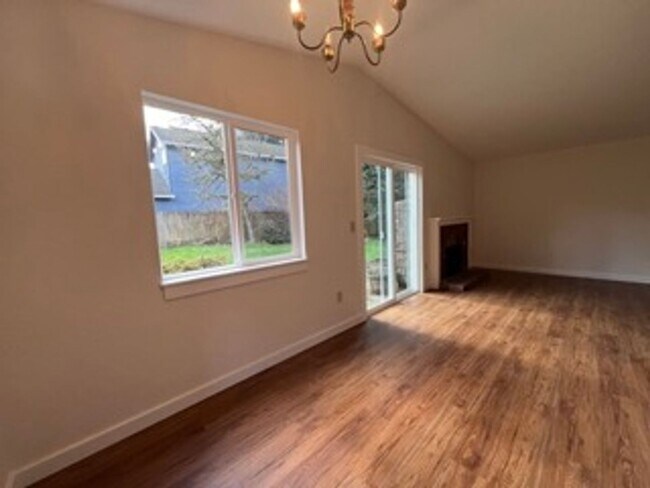 Foto del edificio - 6210 142nd Pl SE