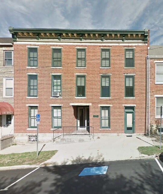 Primary Photo - 179 W Main St