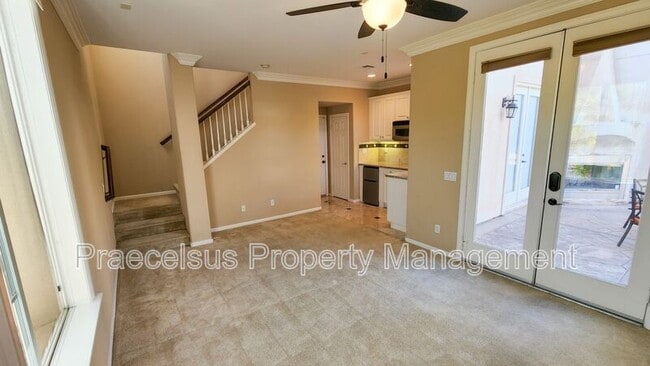 Building Photo - 1033 White Alder Ave