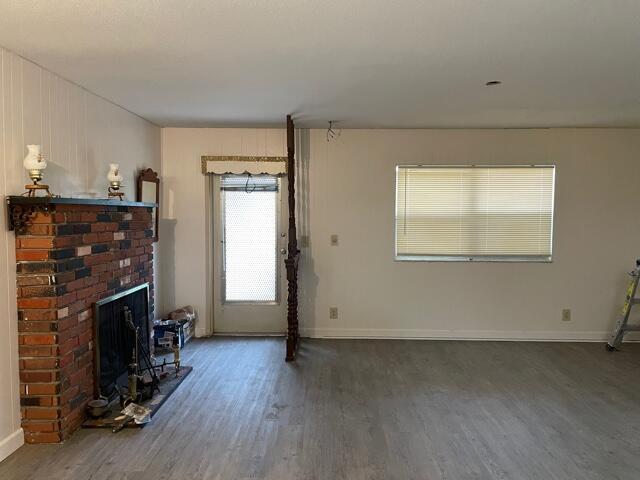 Building Photo - 155 Valencia Dr