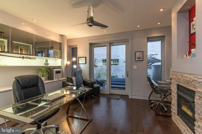 Foto del edificio - 1521 Bainbridge St