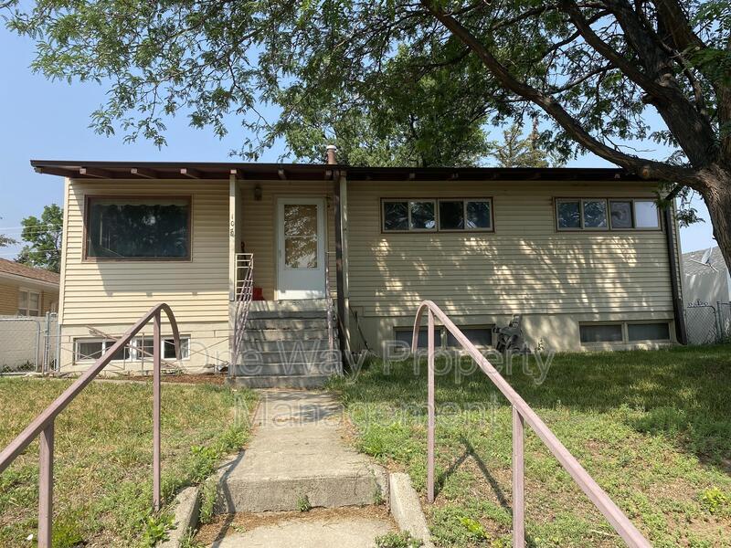 Primary Photo - 107 13th St