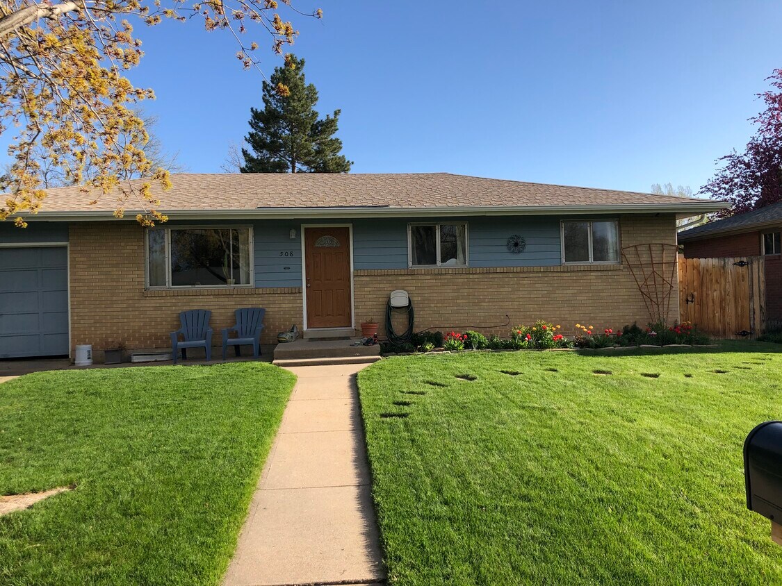 Primary Photo - 508 Duke Ln