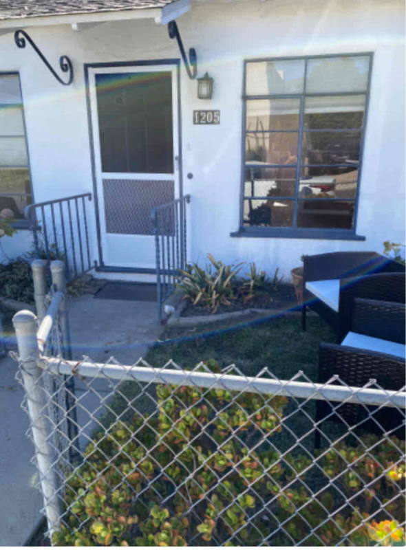 Building Photo - 1205 Laguna St