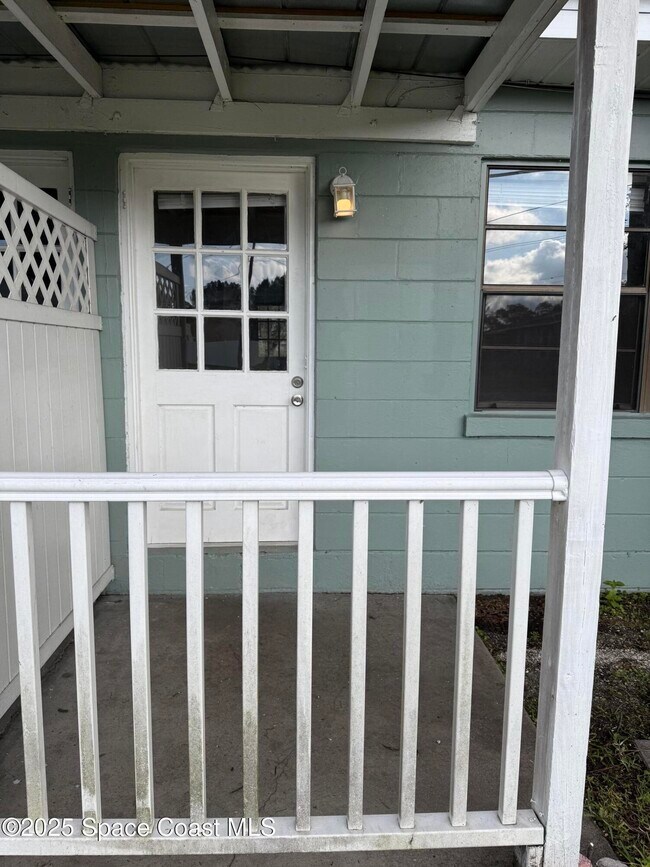 Foto del edificio - 120 Laurel Oak St