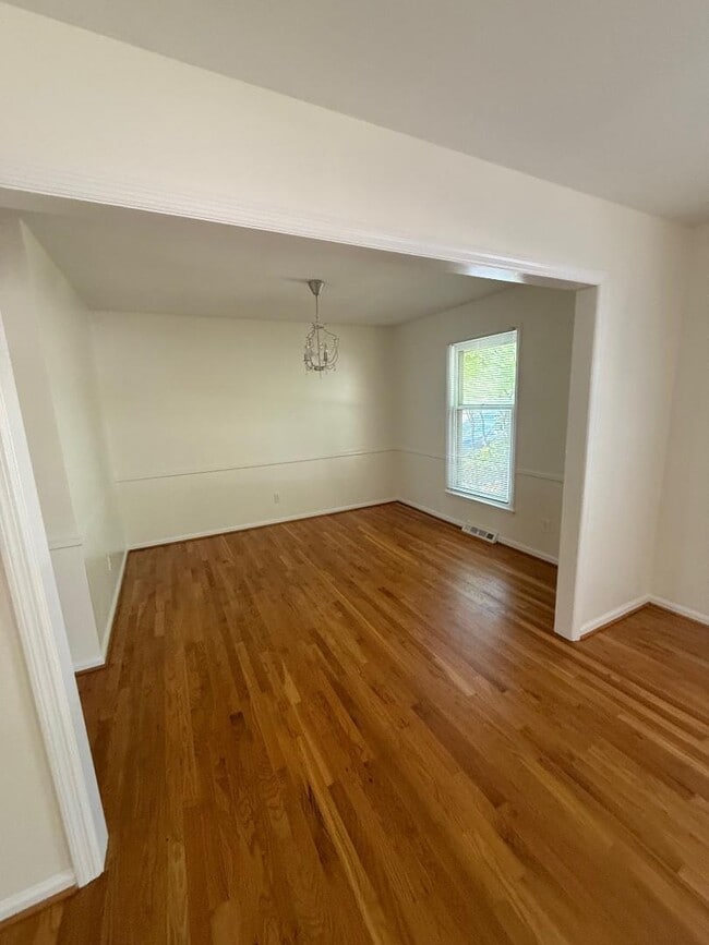 Foto del edificio - 3342 Pepperhill Rd