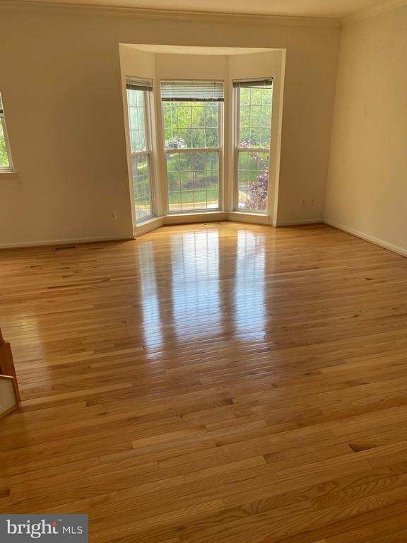 Foto del edificio - 2560 Belcroft Pl