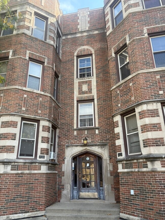 Building Photo - 7635 S Yates Blvd