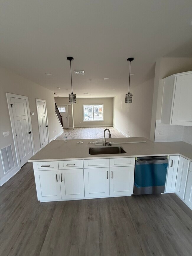 Foto del edificio - 1411 Greenview Dr