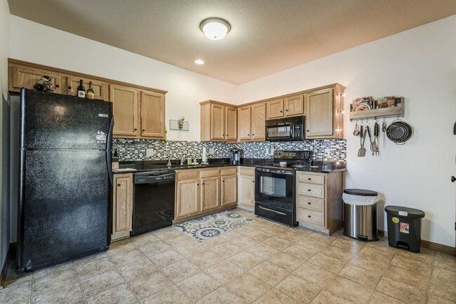 Building Photo - 3D Tour Available - Beautiful Miller Ranch...