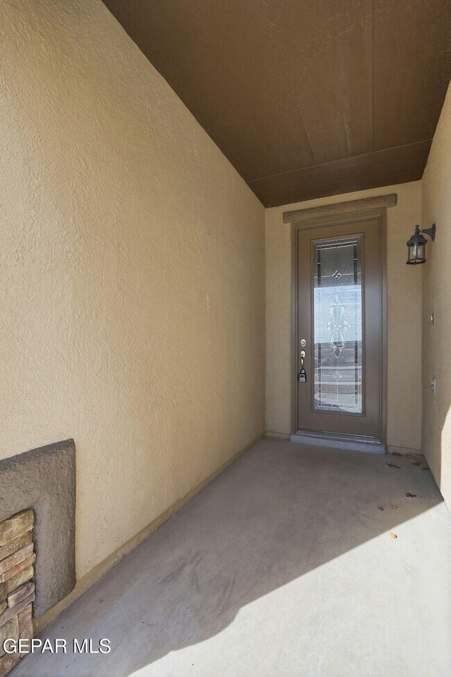 Foto del edificio - 7417 Dewberry Dr