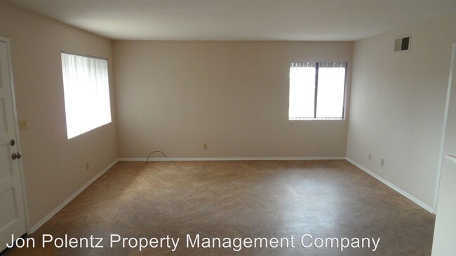 Foto del edificio - 700 W Walnut Ave