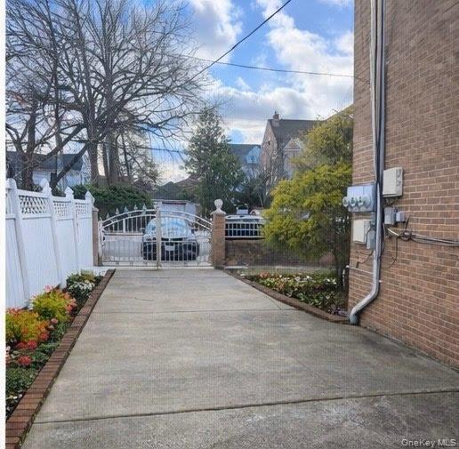 Foto del edificio - 214-27 38th Ave