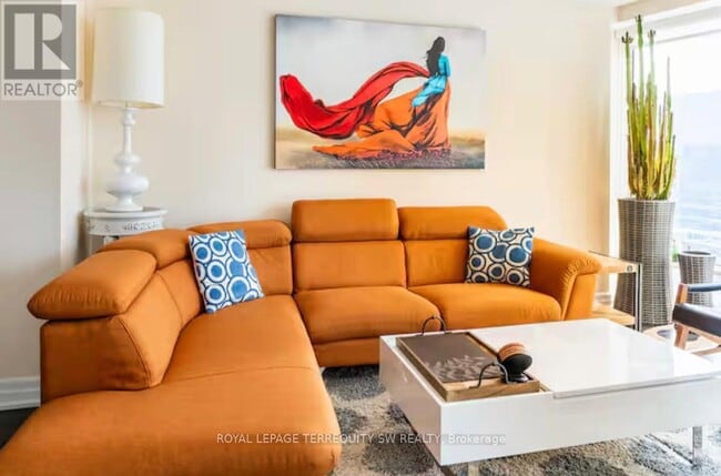 Photo du bâtiment - 8 The Esplanade