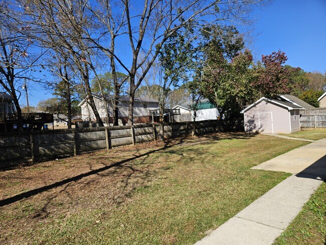 Foto del edificio - 104 Spring Hill Dr