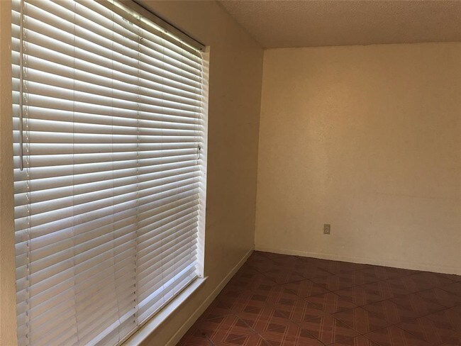 Building Photo - 11685 Alief Clodine Rd