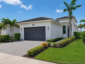Building Photo - 9148 SW Esule Way