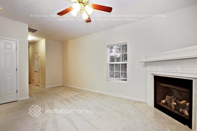 Foto del edificio - 175 River Hills Dr